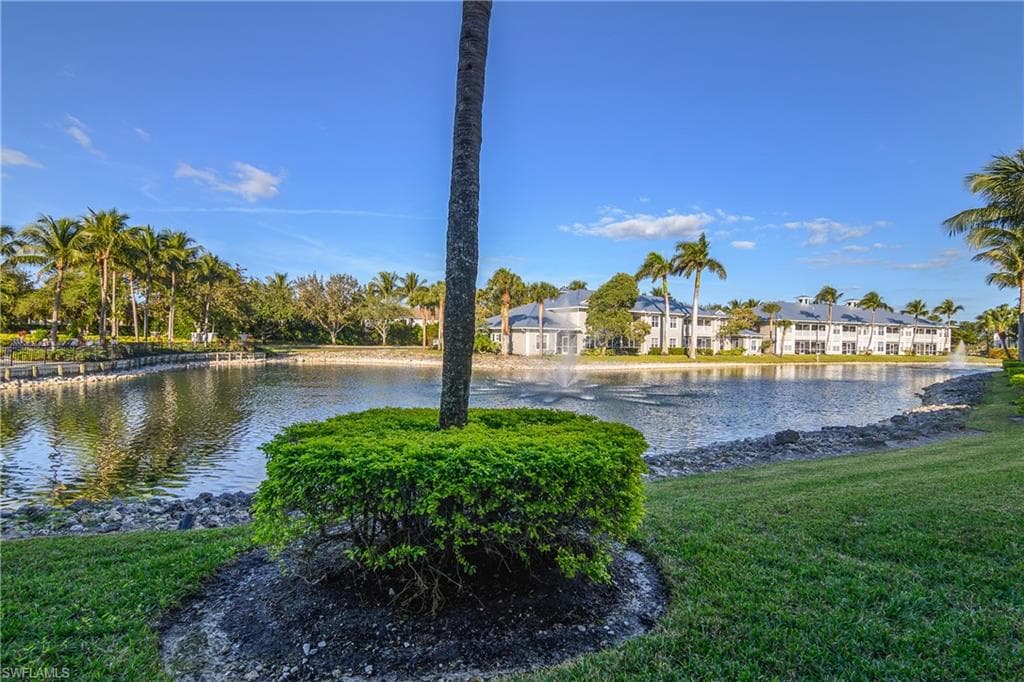 7930 Mahogany Run Ln 814, Naples, FL 34113-23