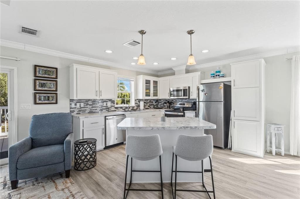 37 Ronald Dr, Fort Myers, FL 33908-12