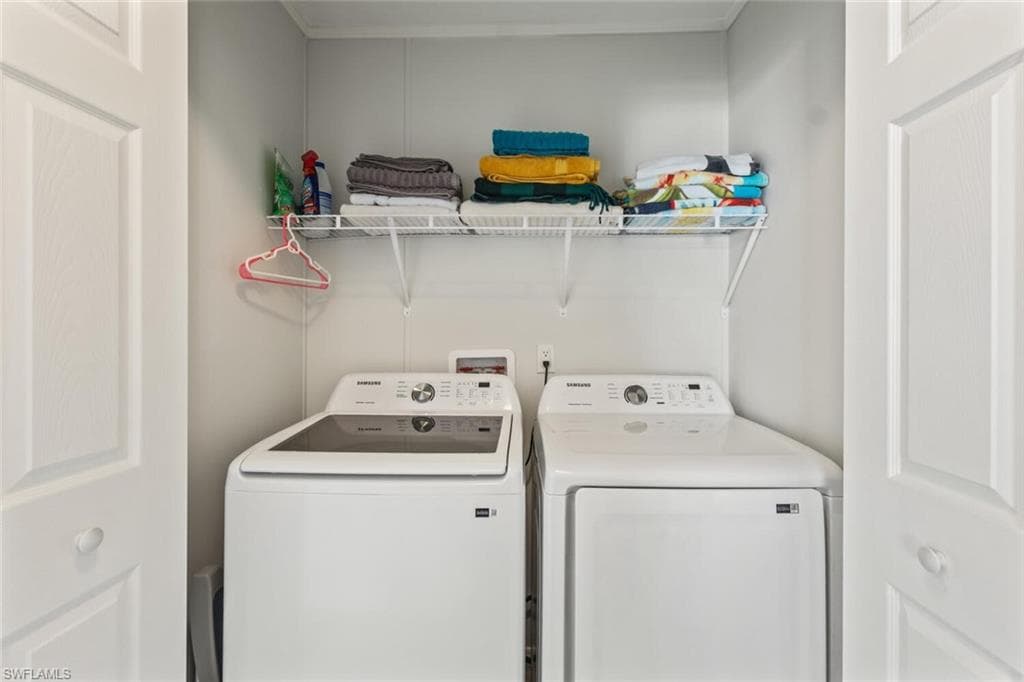 37 Ronald Dr, Fort Myers, FL 33908-18