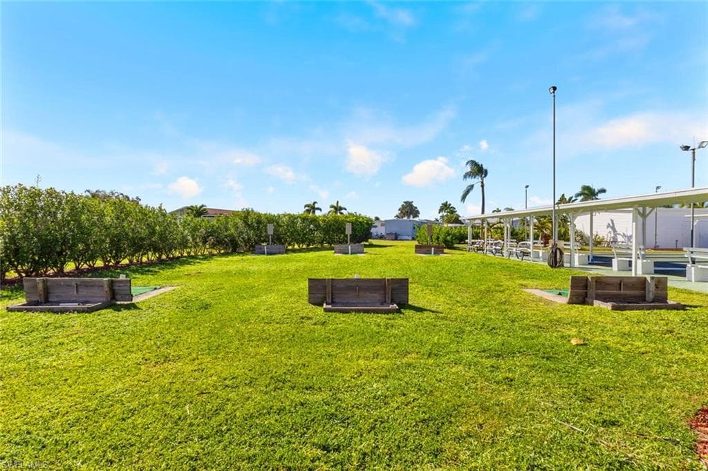 37 Ronald Dr, Fort Myers, FL 33908-32