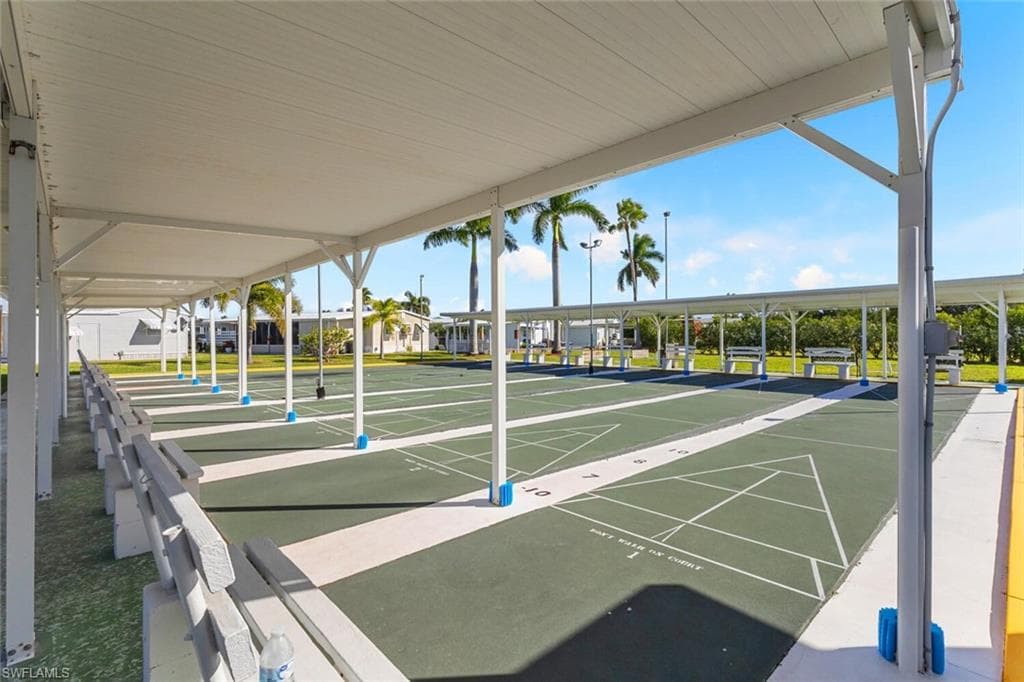 37 Ronald Dr, Fort Myers, FL 33908-33