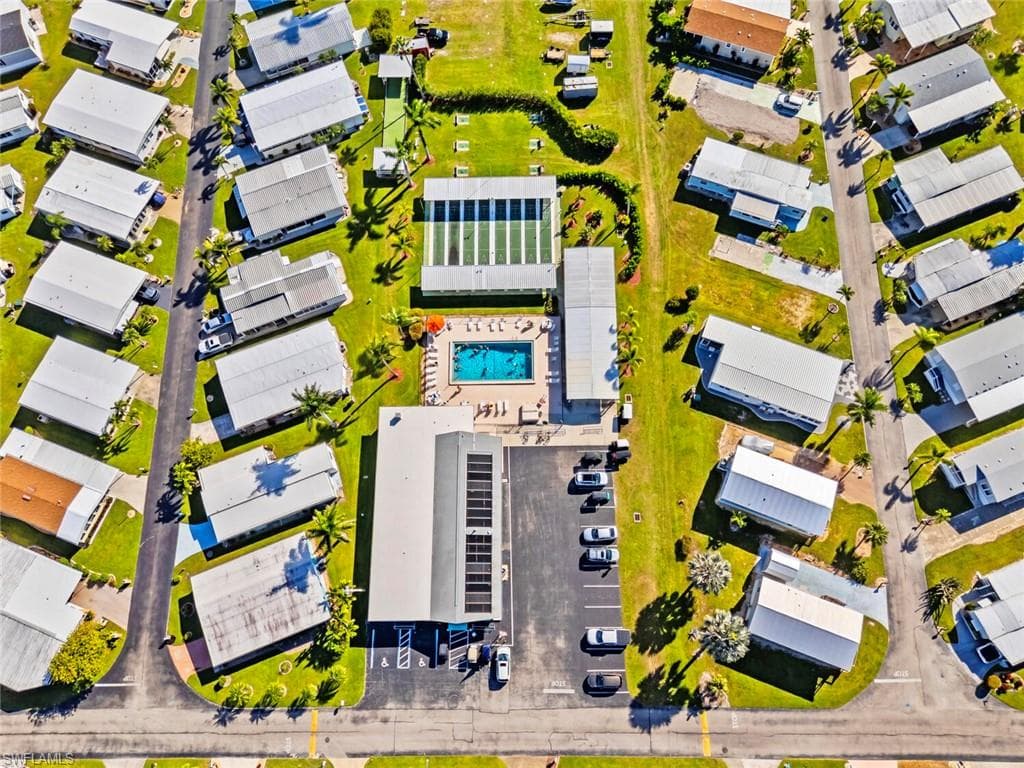 37 Ronald Dr, Fort Myers, FL 33908-37