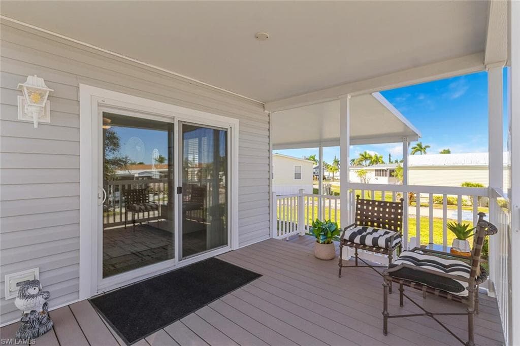 37 Ronald Dr, Fort Myers, FL 33908-3