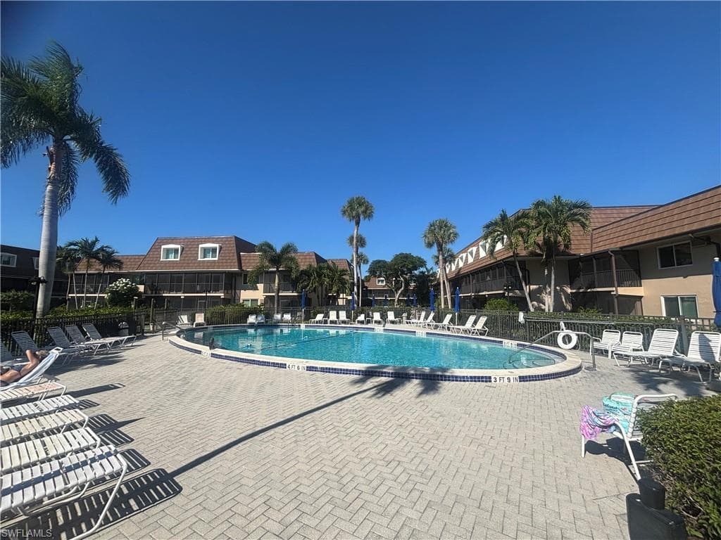 87 Collier Blvd D10, Marco Island, FL 34145-26