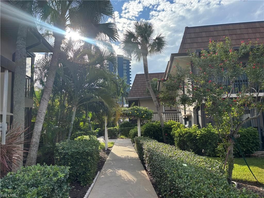 87 Collier Blvd D10, Marco Island, FL 34145-28