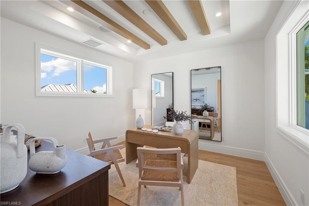 575 13th Ave S, Naples, FL 34102-19