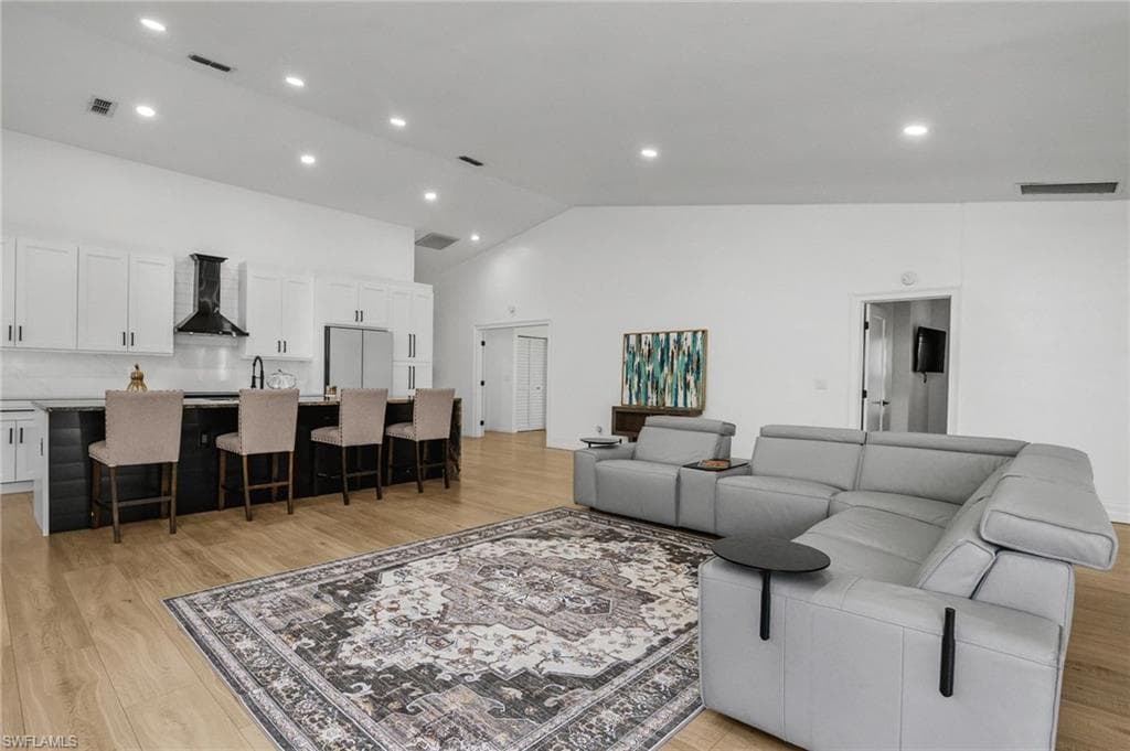 401 Countryside Dr, Naples, FL 34104-12