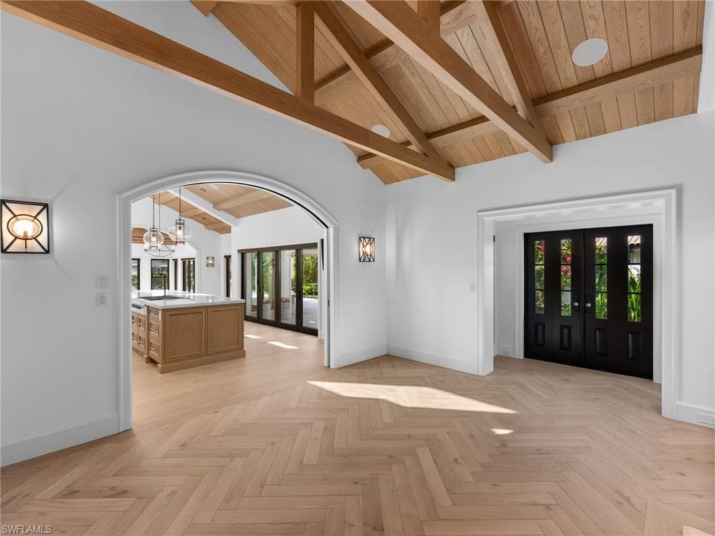 572 Tierra Mar Ln 19, Naples, FL 34108-6