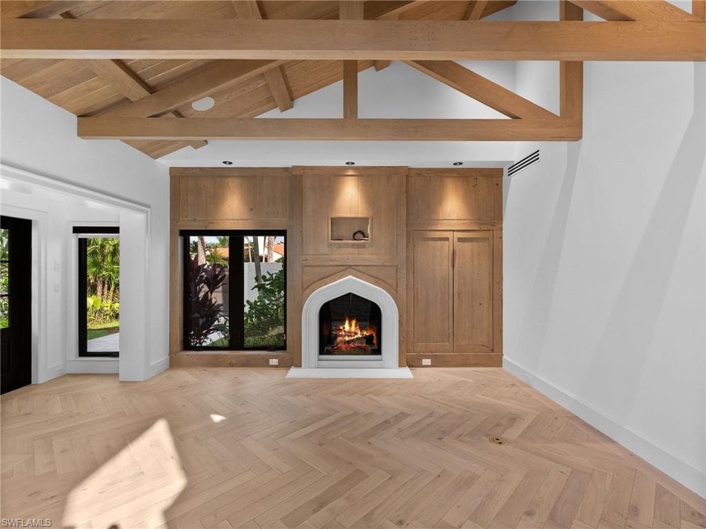 572 Tierra Mar Ln 19, Naples, FL 34108-7