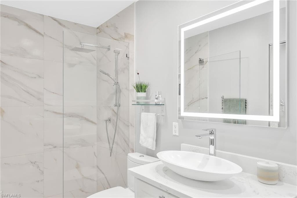 7689 Novara Ct, Naples, FL 34114-15