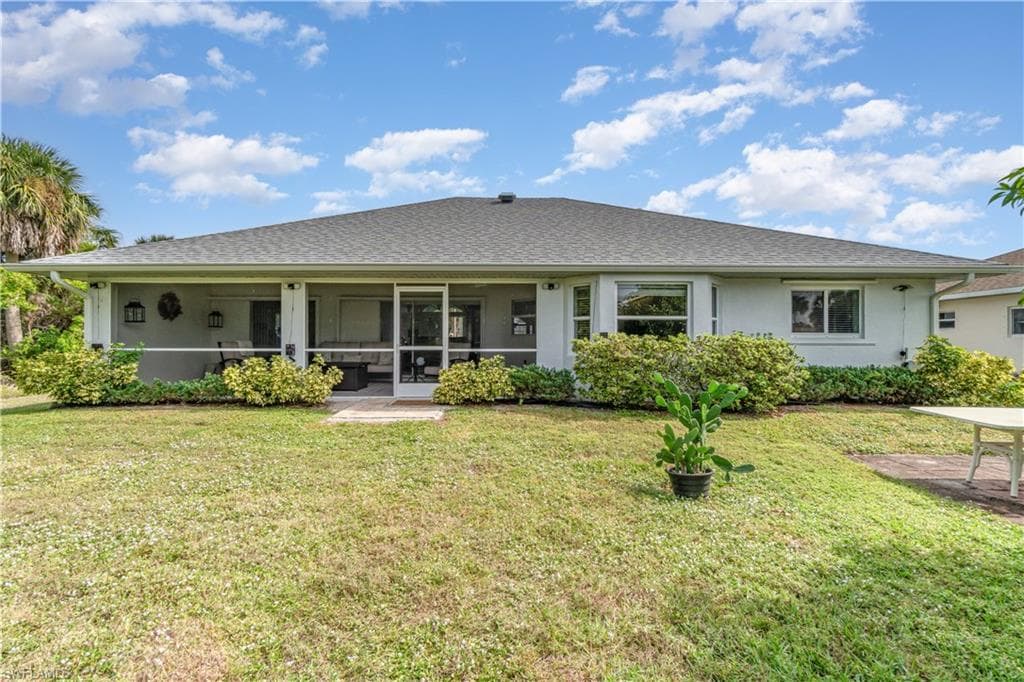 4186 Yucatan Cir, Port Charlotte, FL 33948-2