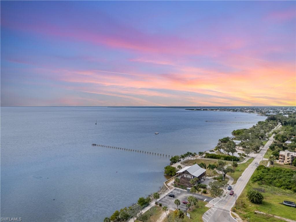 4186 Yucatan Cir, Port Charlotte, FL 33948-5