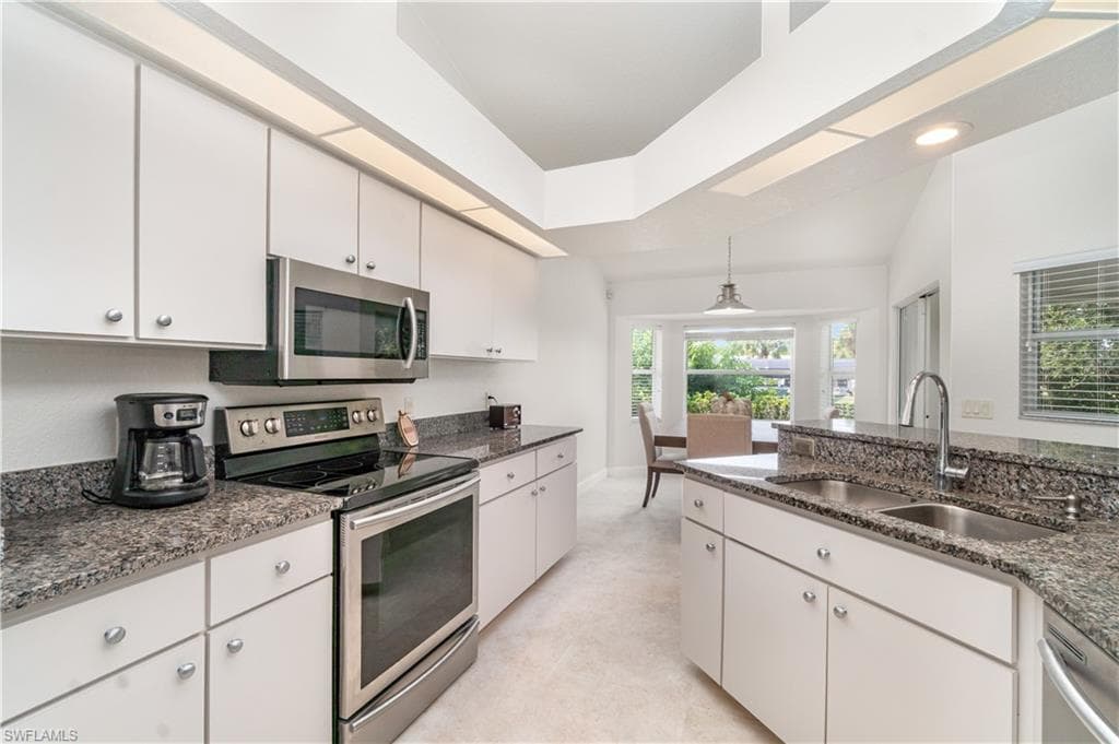 4186 Yucatan Cir, Port Charlotte, FL 33948-6