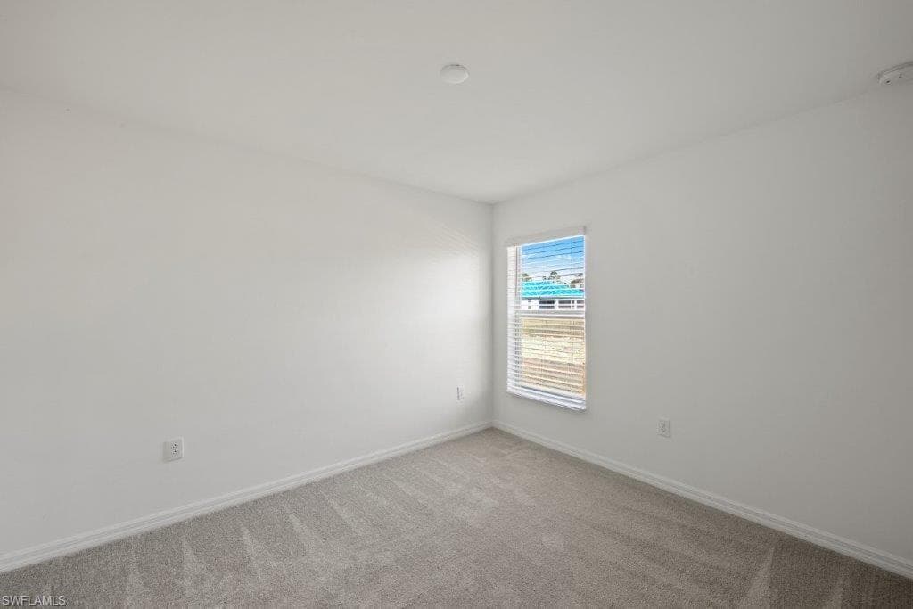 174 Pembroke St, Lehigh Acres, FL 33974-3