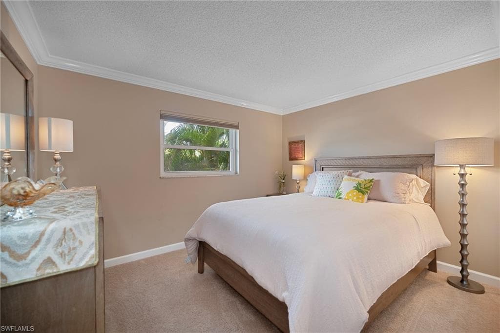 3150 Binnacle Dr 207, Naples, FL 34103-10