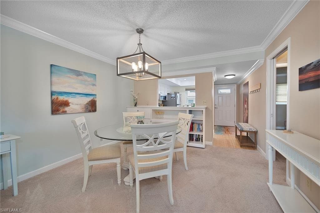 3150 Binnacle Dr 207, Naples, FL 34103-3