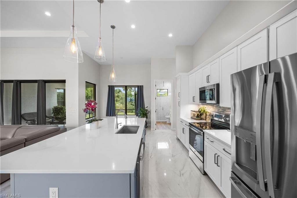 27025 Belle Rio Dr, Bonita Springs, FL 34135-10