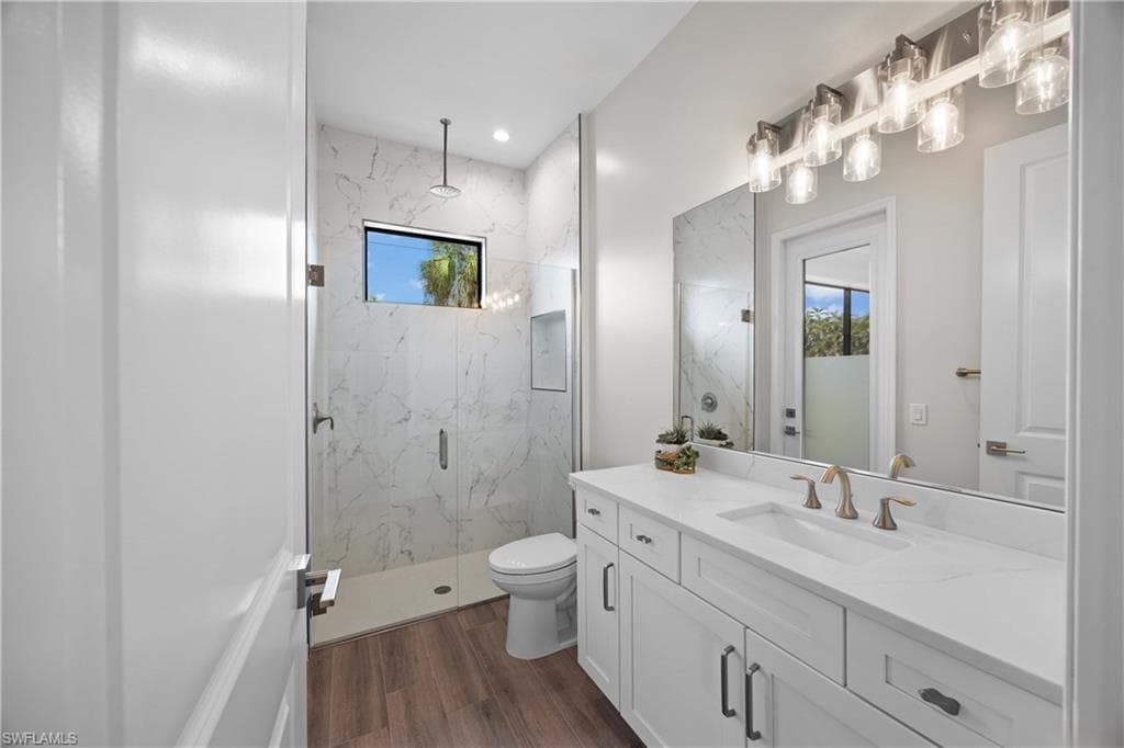 27025 Belle Rio Dr, Bonita Springs, FL 34135-19