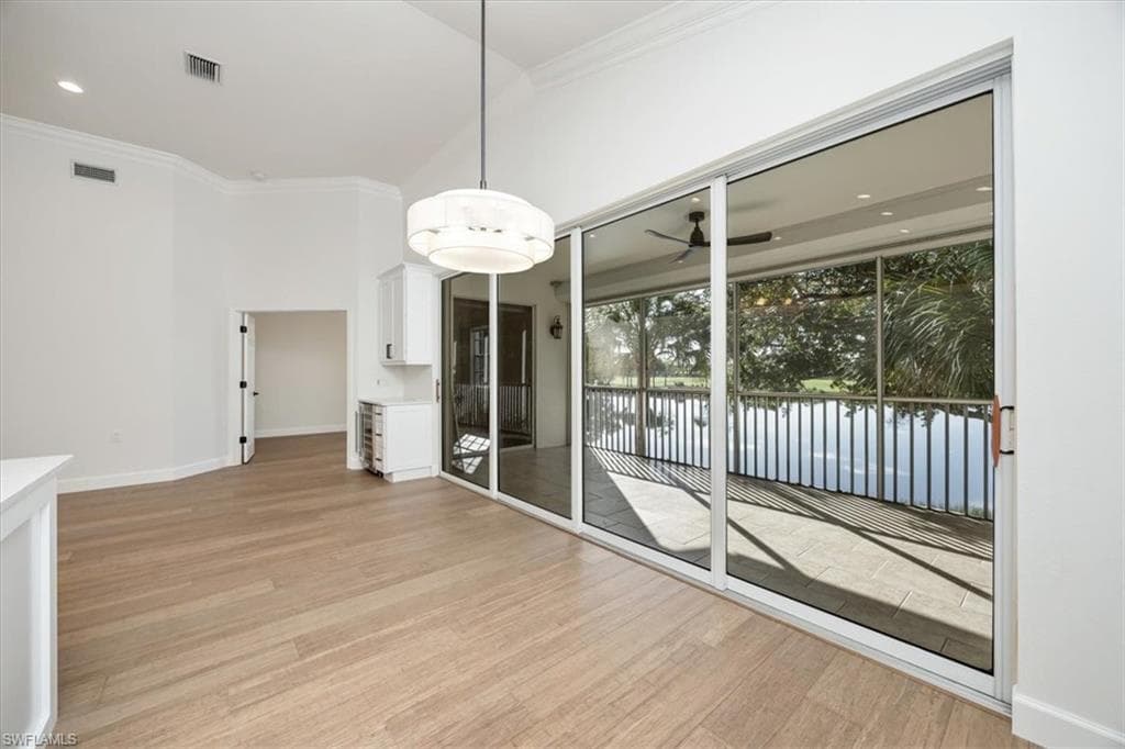 9151 Palmetto Ridge Dr 202, Estero, FL 34135-10