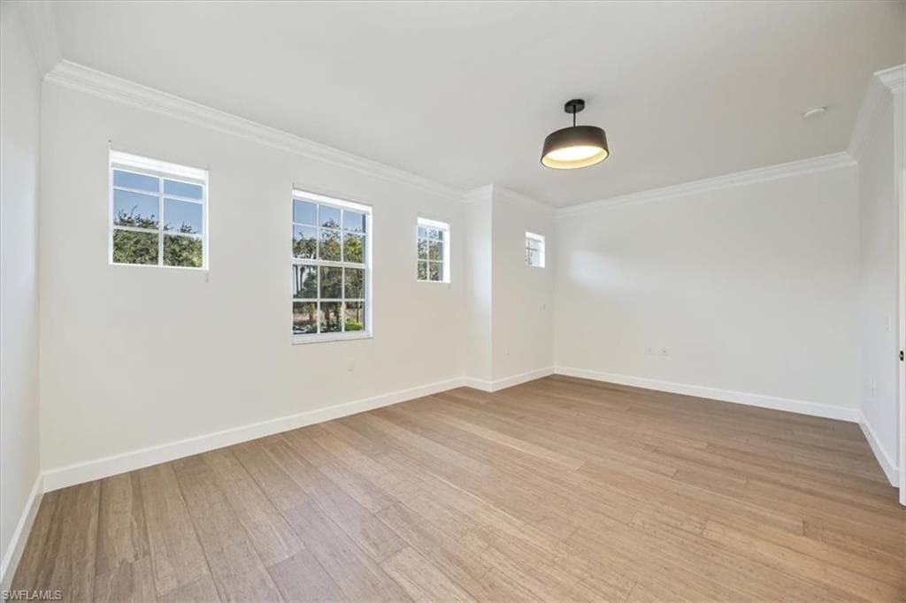 9151 Palmetto Ridge Dr 202, Estero, FL 34135-16