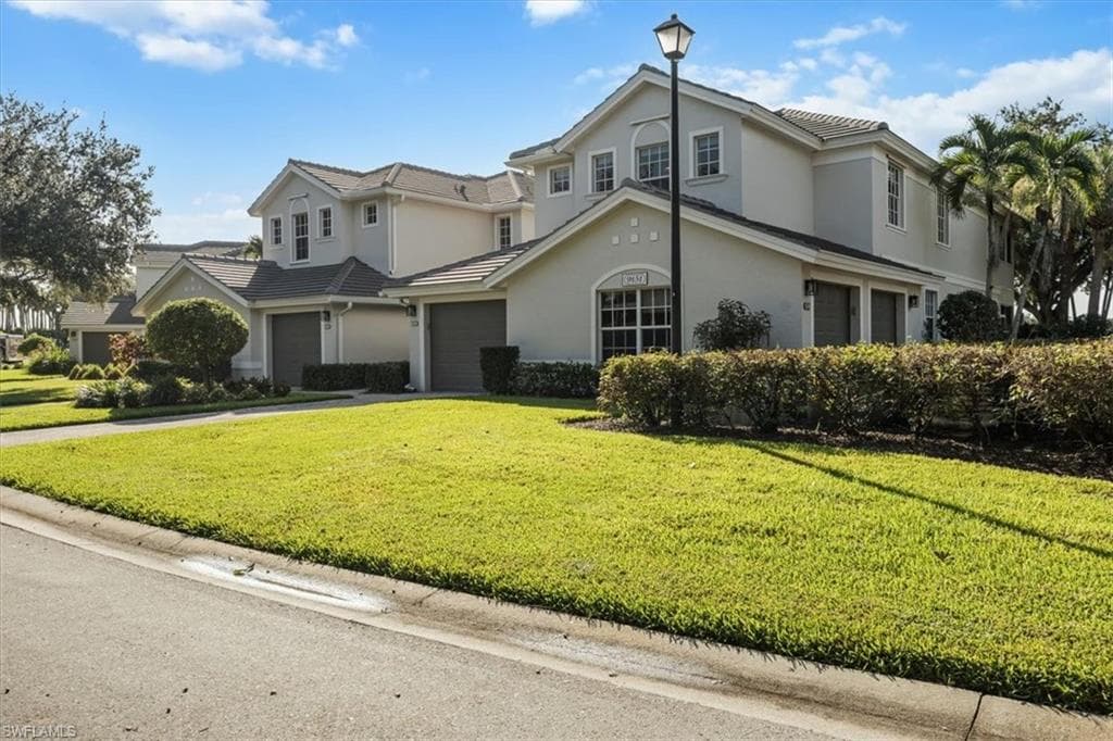 9151 Palmetto Ridge Dr 202, Estero, FL 34135-2