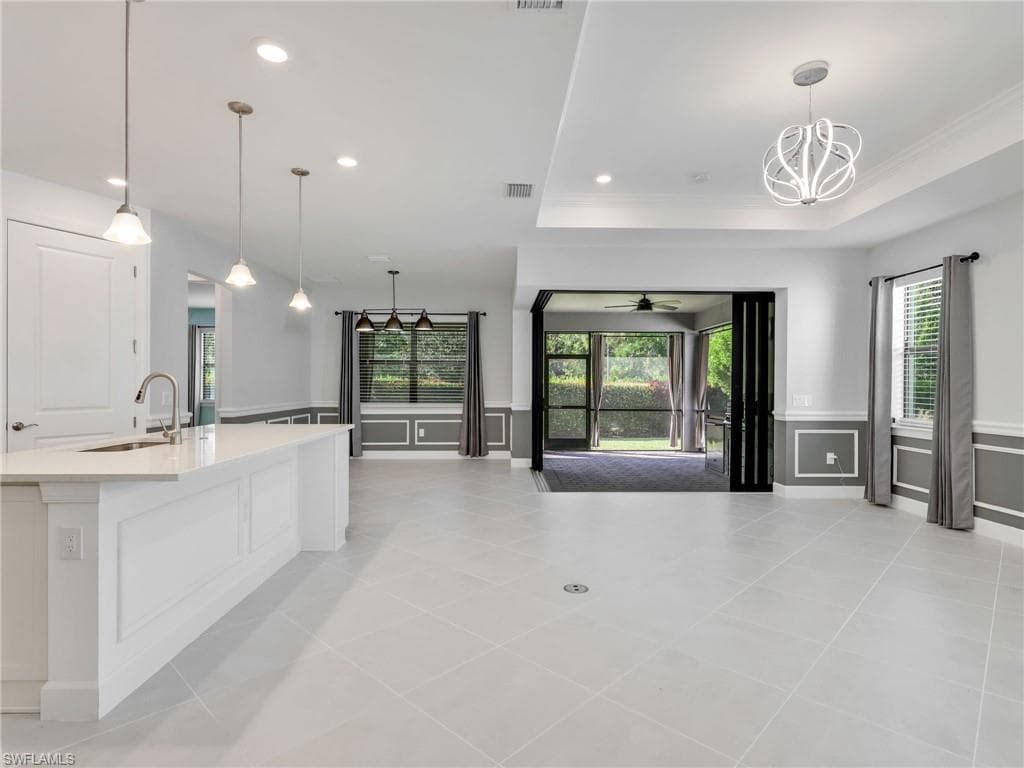 10491 Ventana Ln, Naples, FL 34120-12