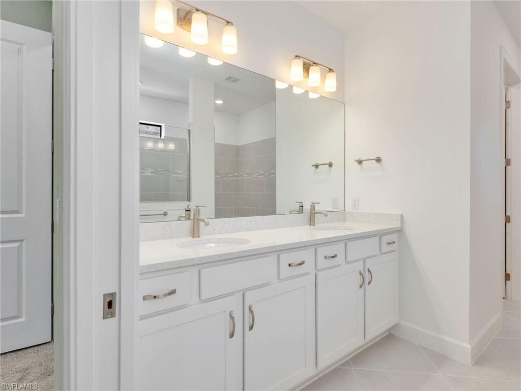 10491 Ventana Ln, Naples, FL 34120-14