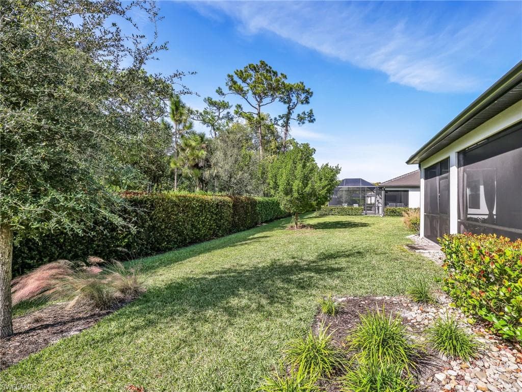 10491 Ventana Ln, Naples, FL 34120-27