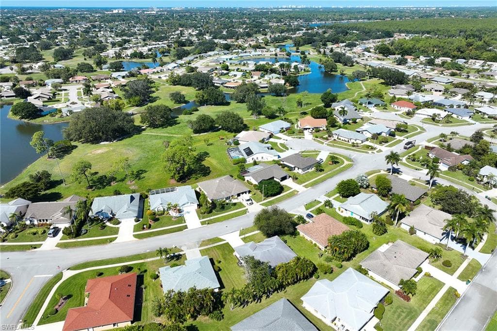 214 Marseille Dr, Naples, FL 34112-19