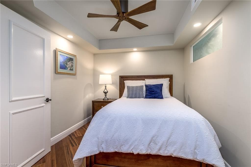 4901 Gulf Shore Blvd N 1203, Naples, FL 34103-20