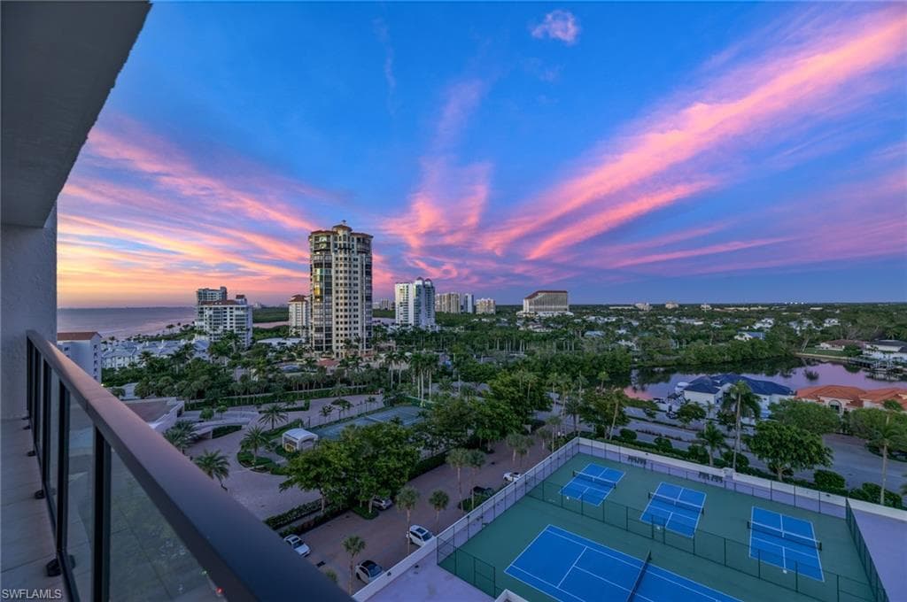 4901 Gulf Shore Blvd N 1203, Naples, FL 34103-25