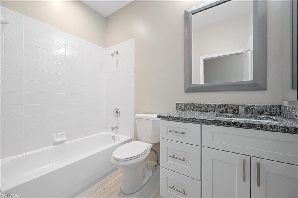 9342 Lake Abby Ln, Bonita Springs, FL 34135-28