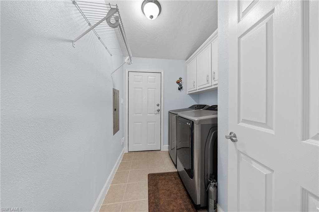 26821 Sammoset Way, Bonita Springs, FL 34135-27