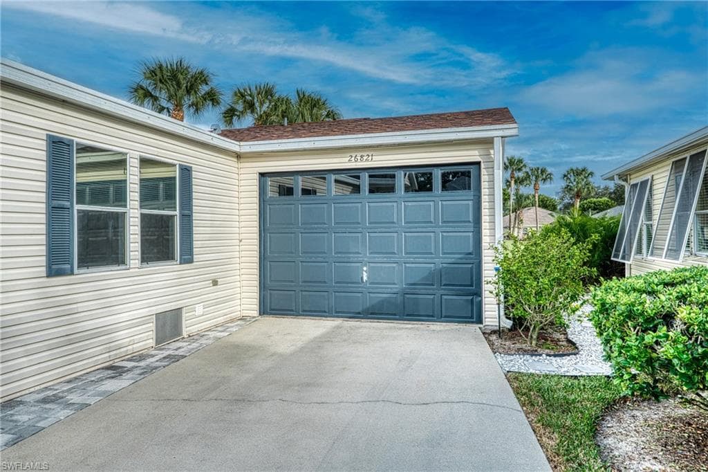 26821 Sammoset Way, Bonita Springs, FL 34135-34