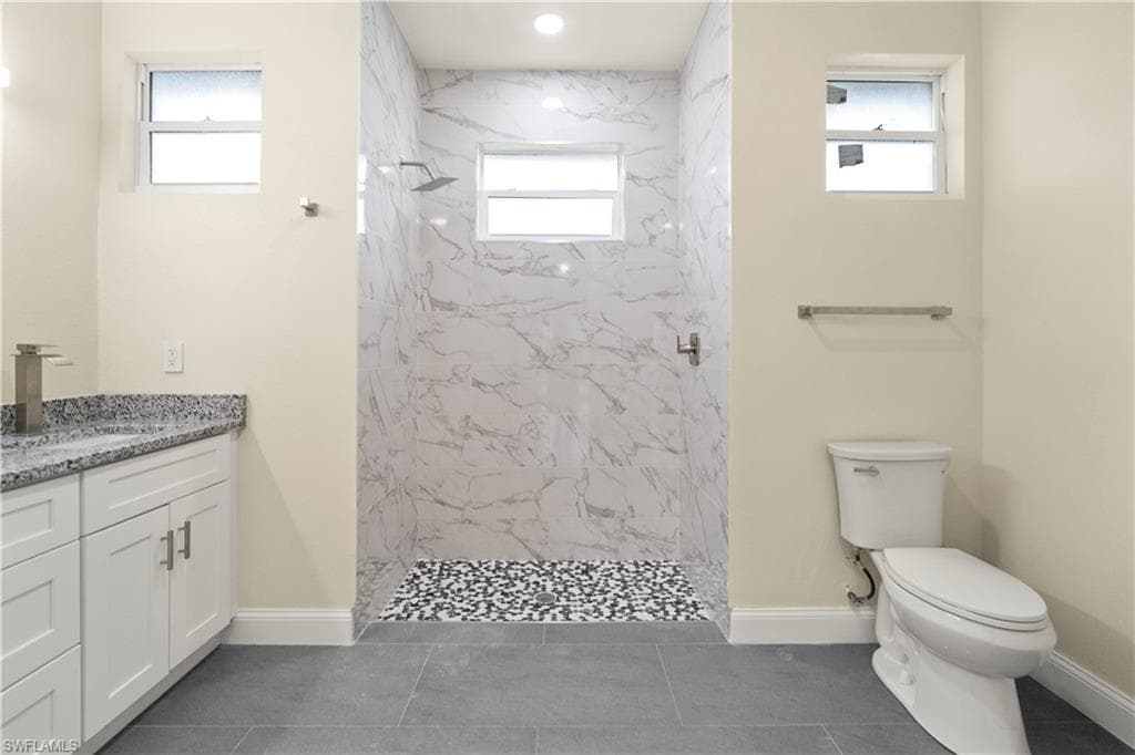 1043 Albert Ave, Lehigh Acres, fl 33971-21