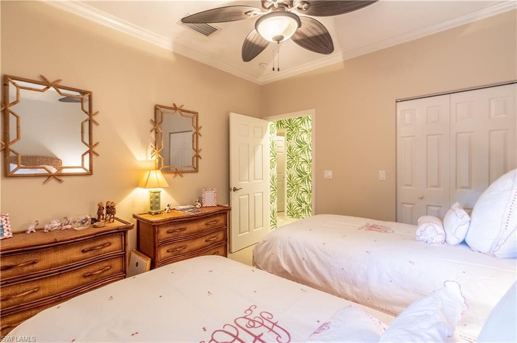 1540 Clermont Dr F204, Naples, FL 34109-20