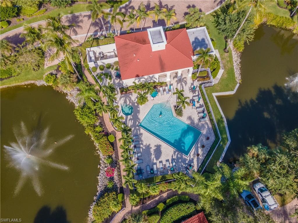 1540 Clermont Dr F204, Naples, FL 34109-34