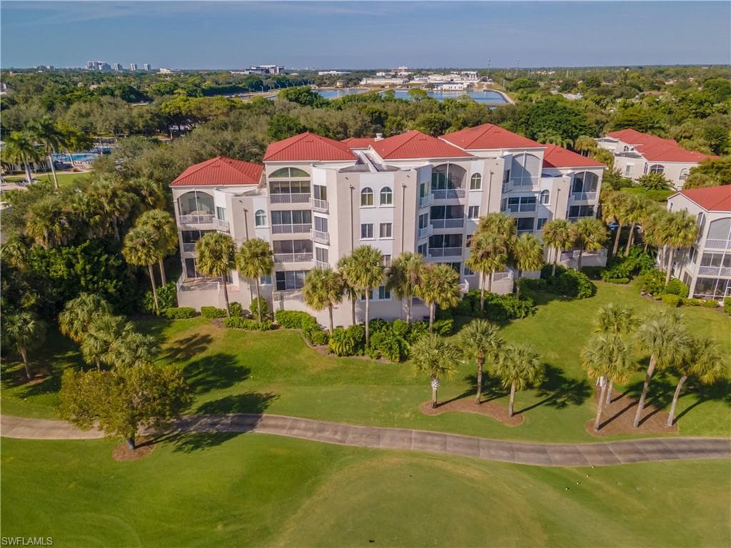 1540 Clermont Dr F204, Naples, FL 34109-36