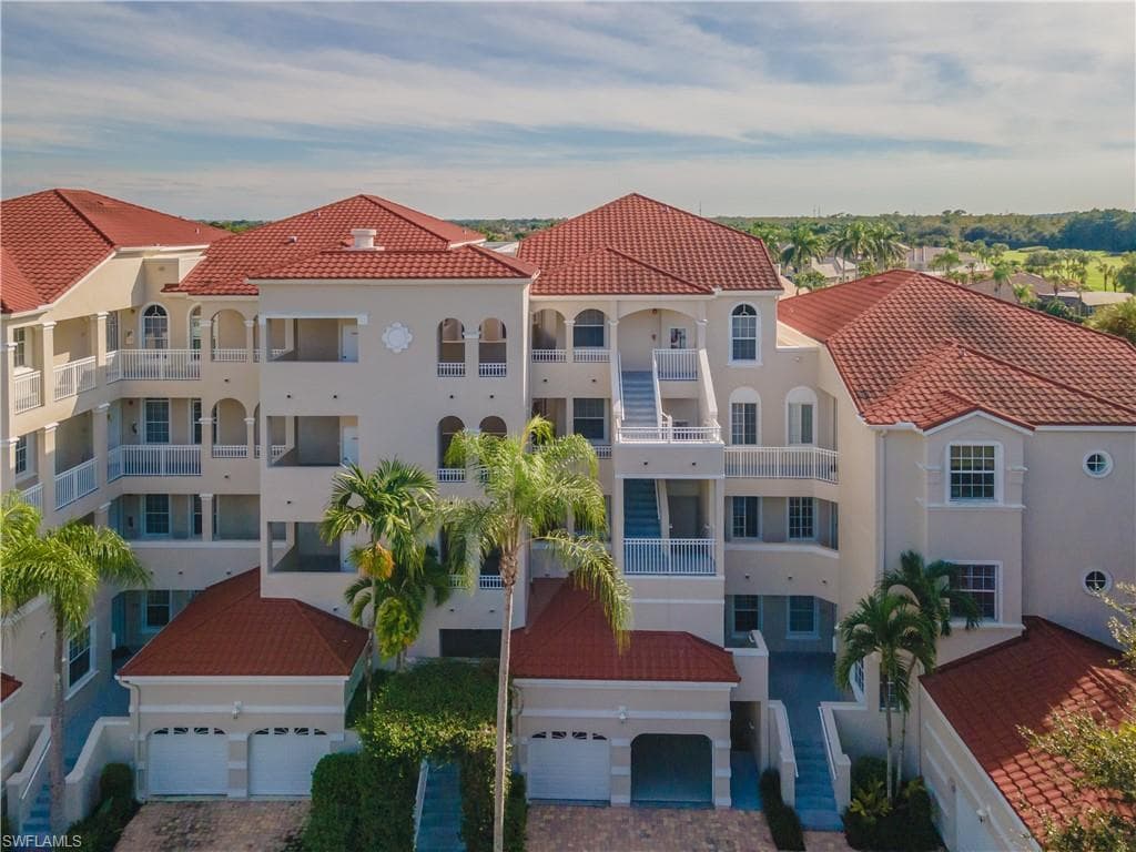 1540 Clermont Dr F204, Naples, FL 34109-37