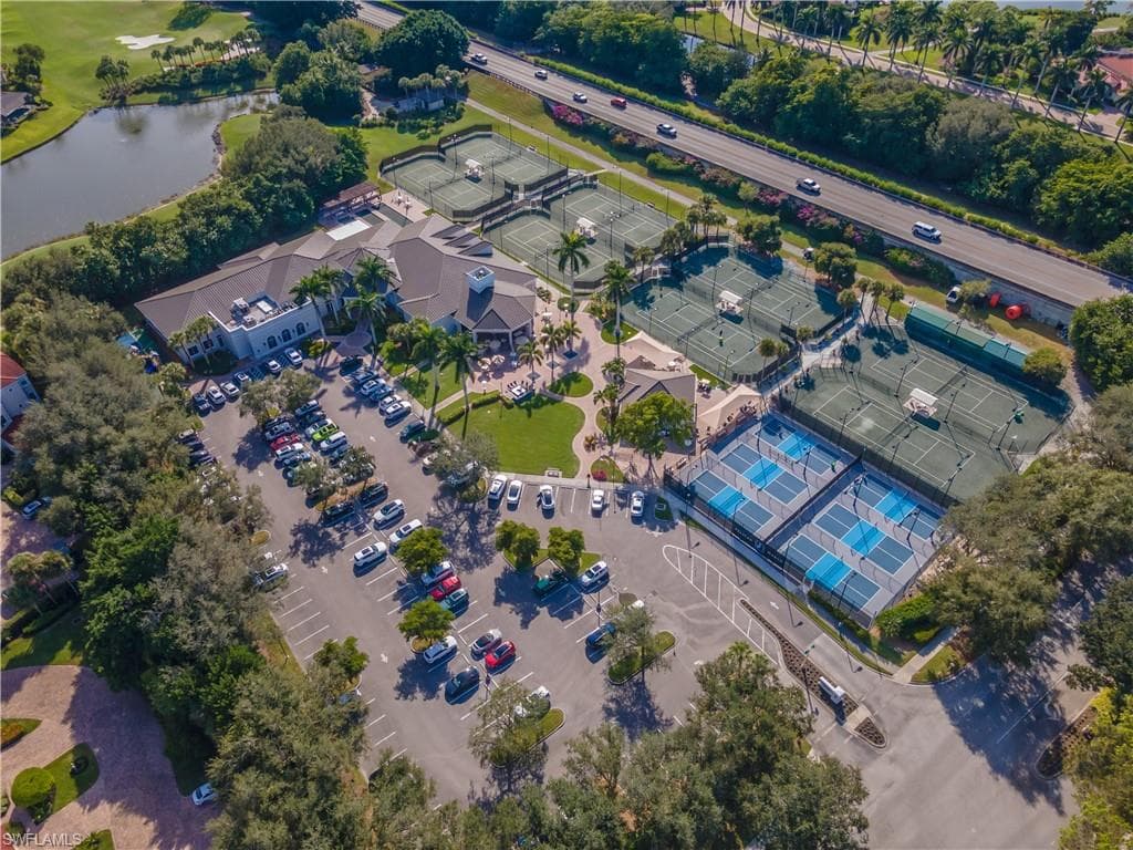 1540 Clermont Dr F204, Naples, FL 34109-42