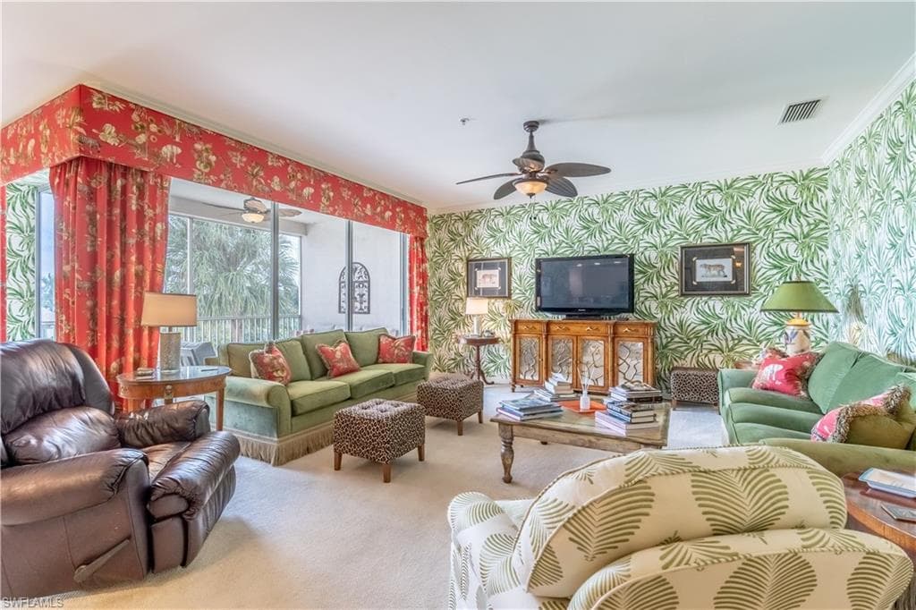 1540 Clermont Dr F204, Naples, FL 34109-7