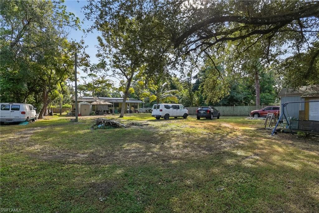 7580 Marx Dr, North Fort Myers, FL 33917-9