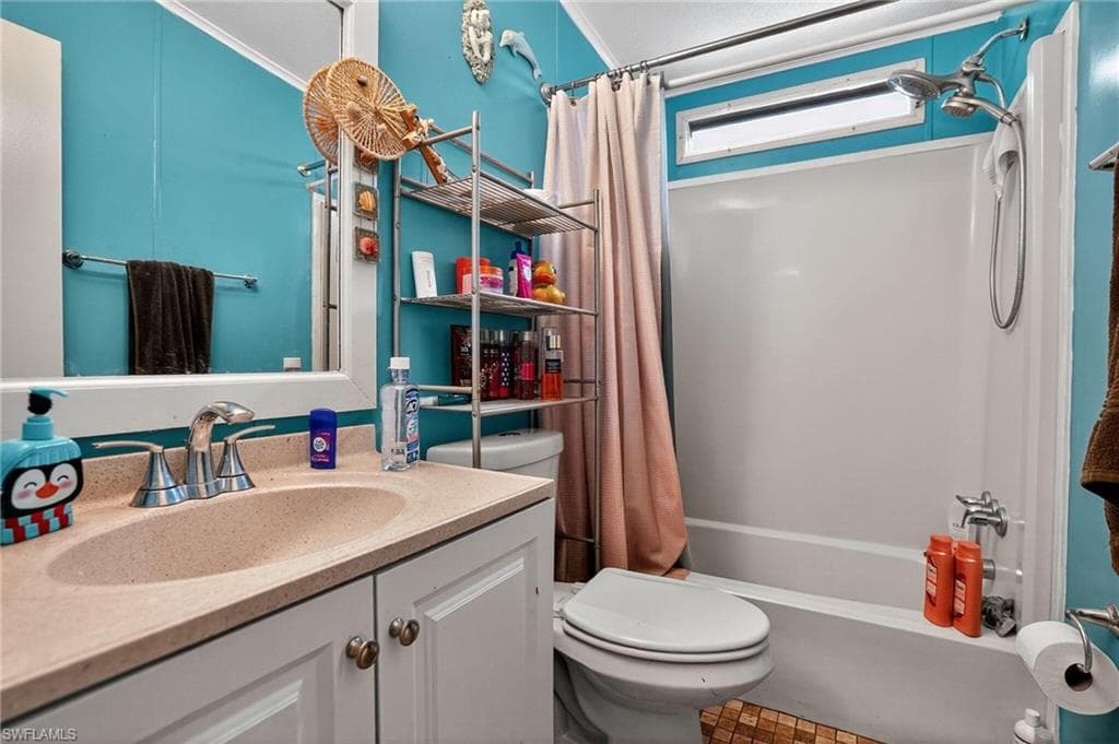 7580 Marx Dr, North Fort Myers, FL 33917-24