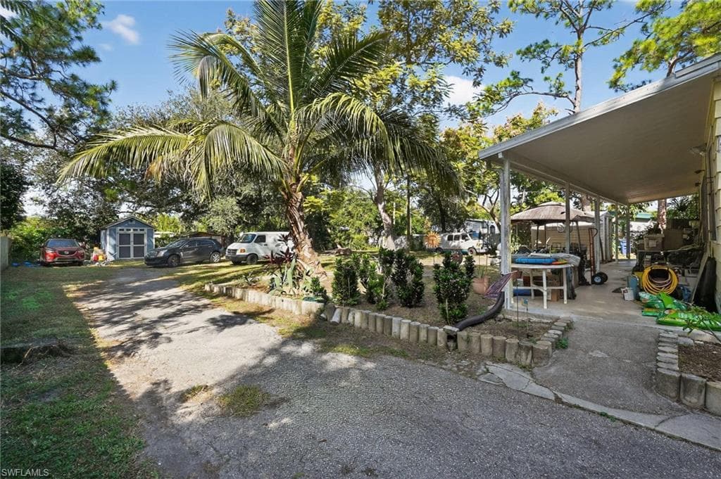 7580 Marx Dr, North Fort Myers, FL 33917-3