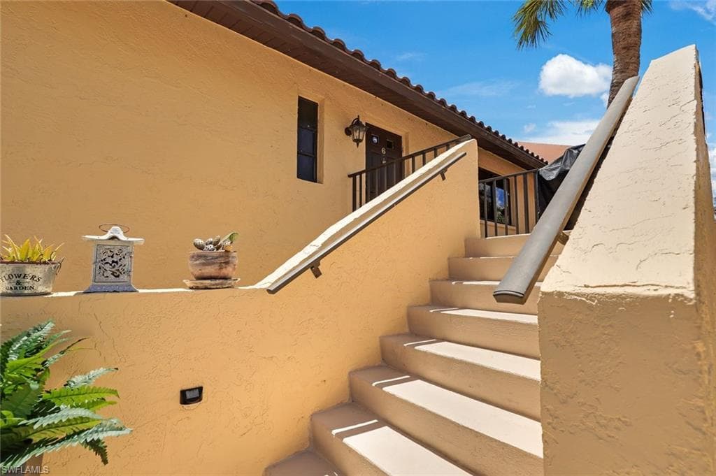 193 Albi Rd 6, Naples, FL 34112-22