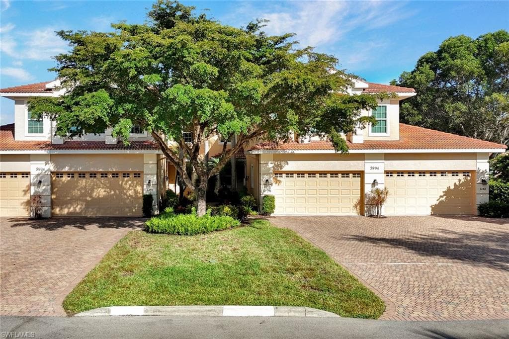 5994 Trophy Dr 1202, Naples, FL 34110-28