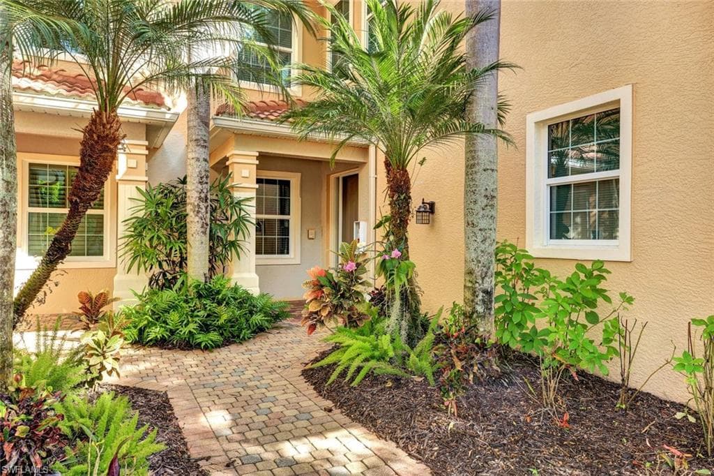 5994 Trophy Dr 1202, Naples, FL 34110-30