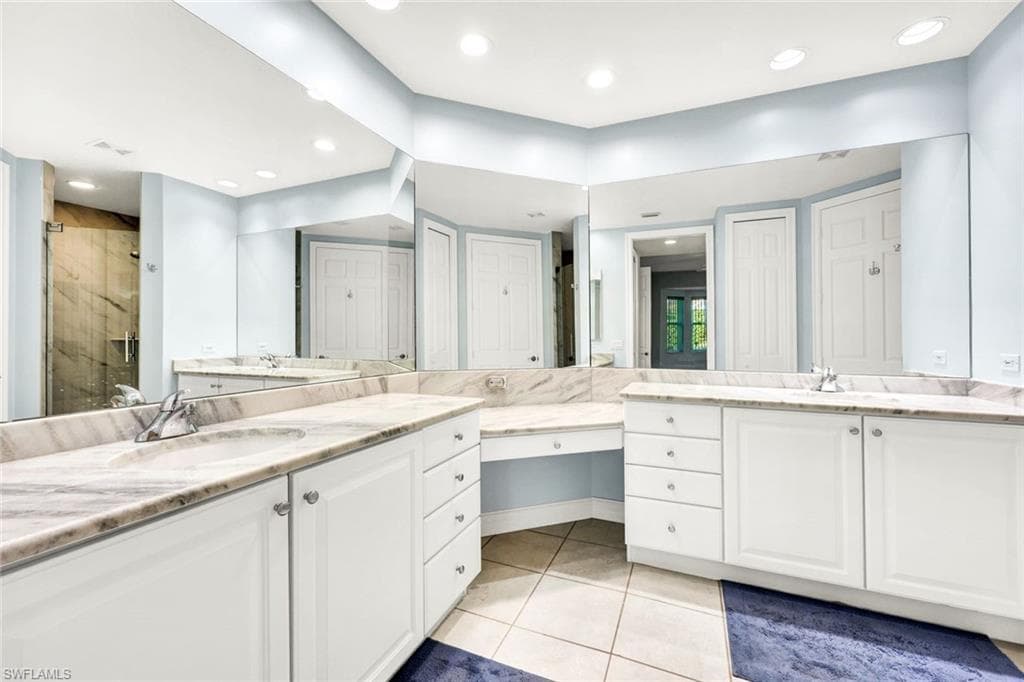 5994 Trophy Dr 1202, Naples, FL 34110-6