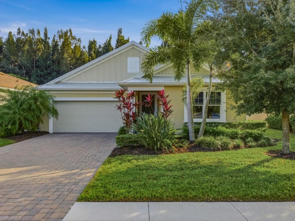 14567 Topsail Dr, Naples, FL 34114-1
