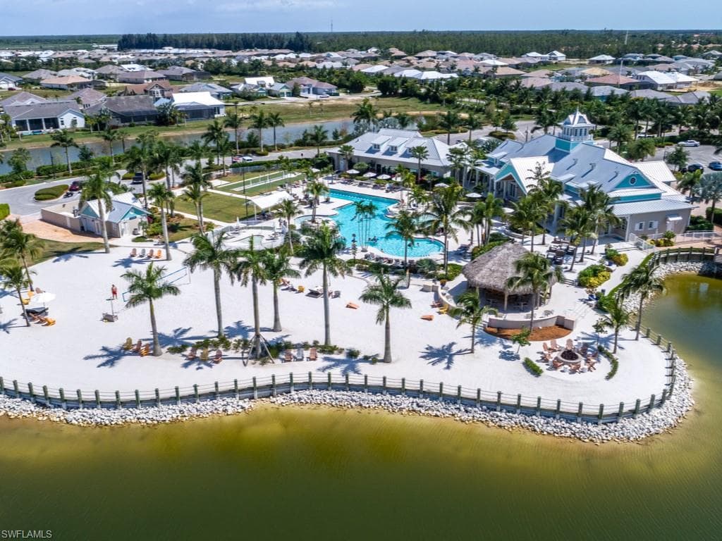 14567 Topsail Dr, Naples, FL 34114-28